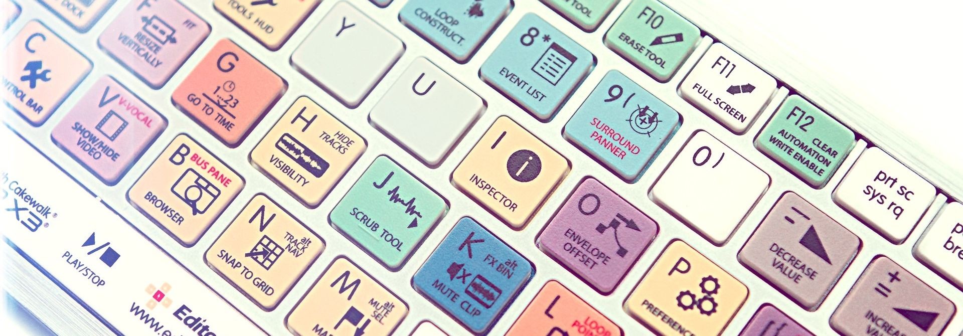 7 keyboard_close_up-wallpaper